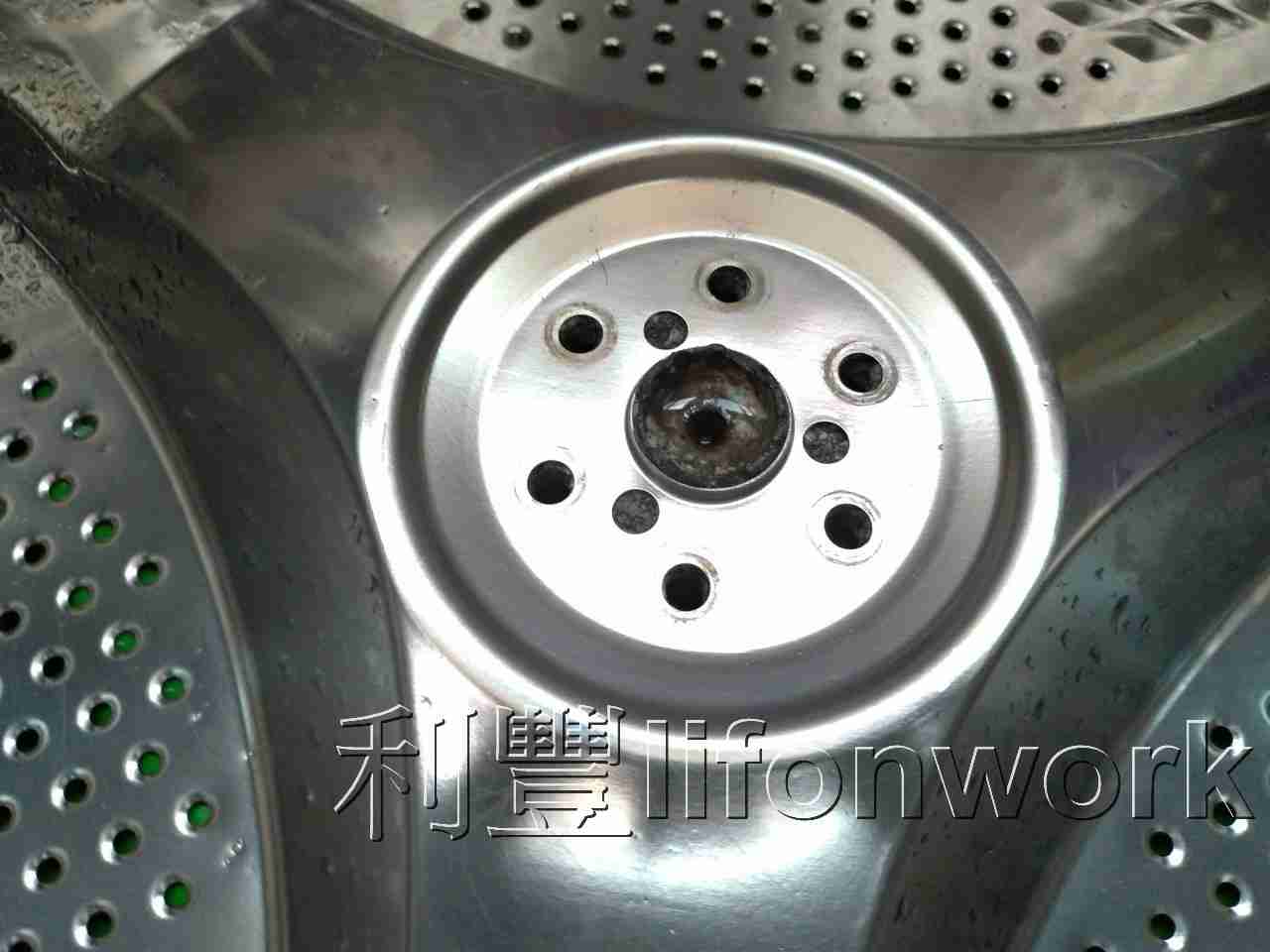 高雄專業清潔日立洗衣機