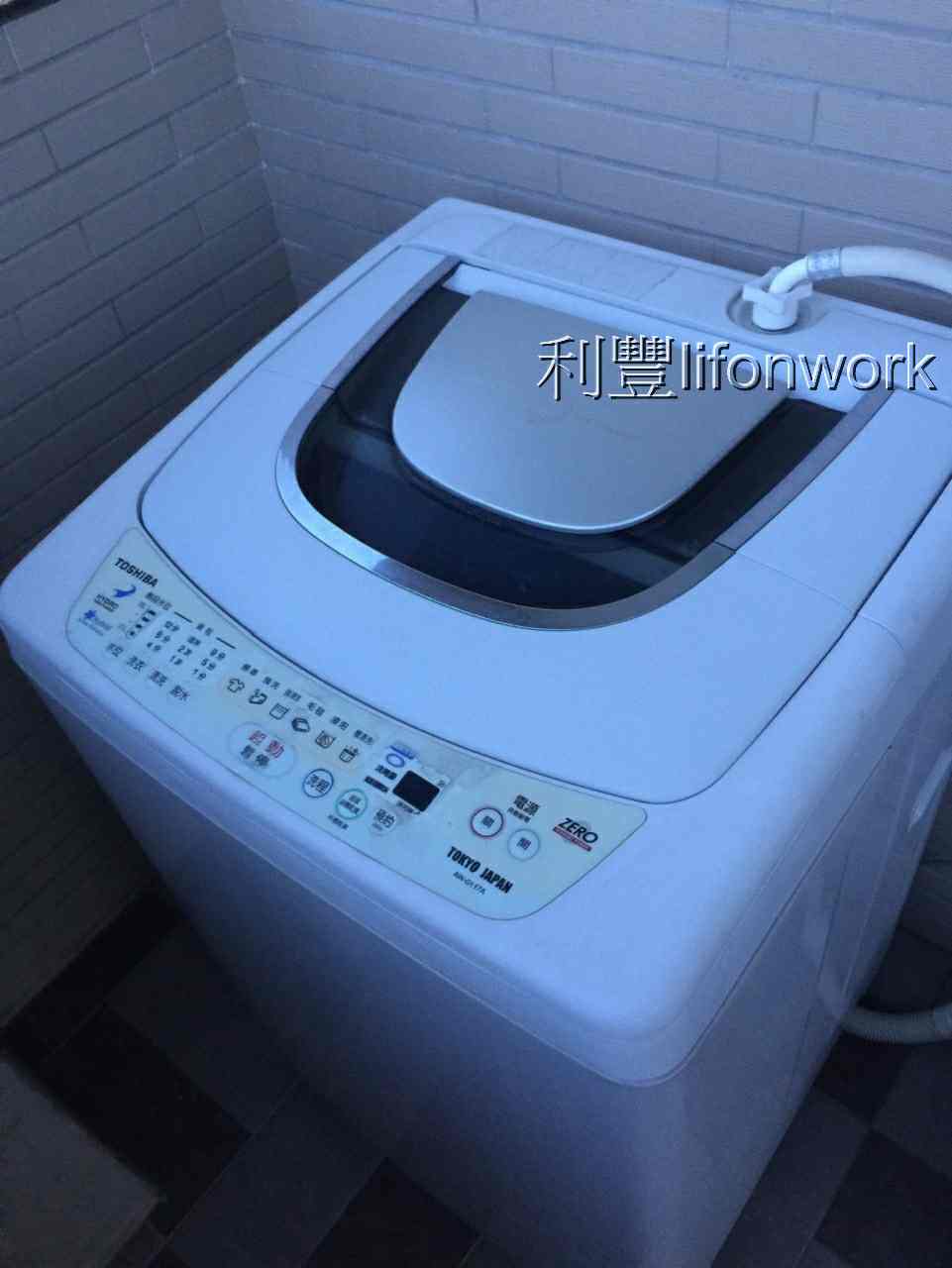 高雄現場清潔東芝洗衣機